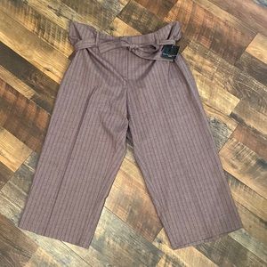 NWT Apostrophe paper bag waist capri pants size 18W